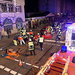 Hadern: Verkehrsunfall mit mehreren Verletzten